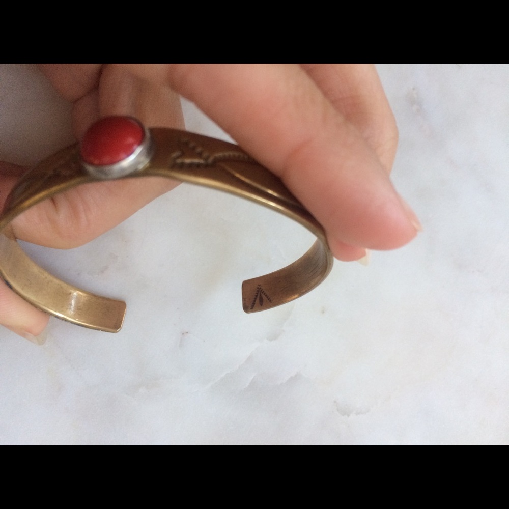 Brass adjustable  cuff - Picture 2 of 3